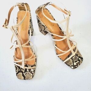 Shoedazzle Belva Strappy Block Heel Sandal Size 10 Snake Print Square Toe